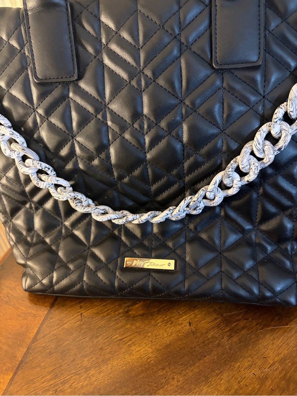 Betsey Johnson Black Quilted Chain Tote Bag - Picture 2 of 8
